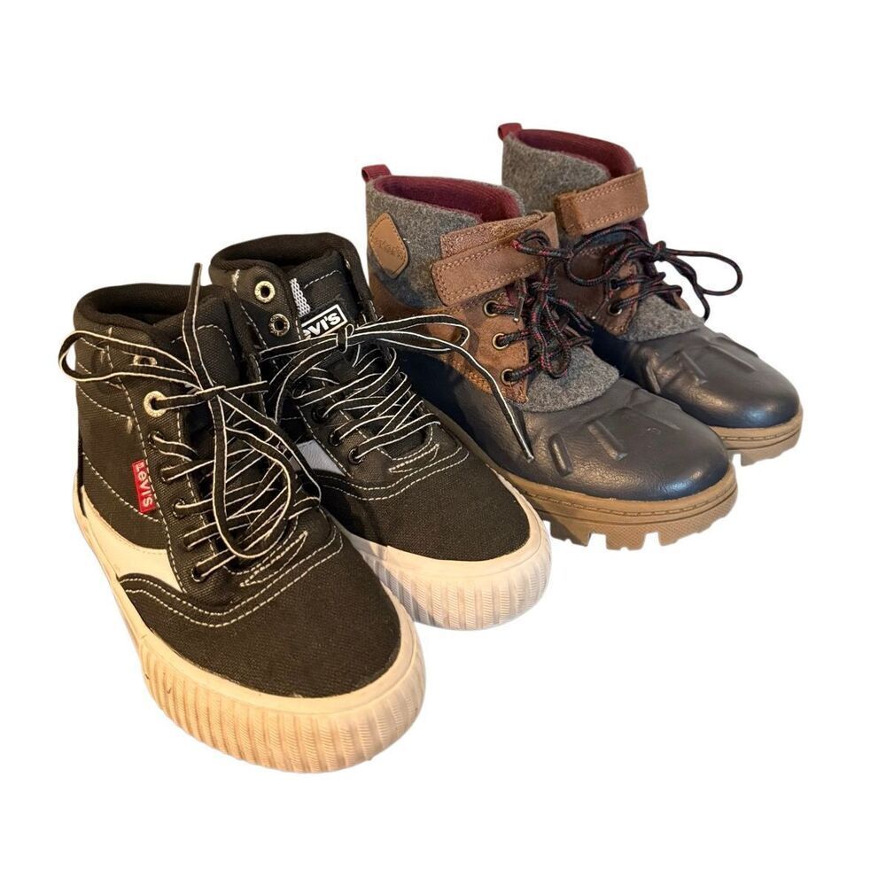 Boys Levi’s Carters boot high top bundlr size 13/1